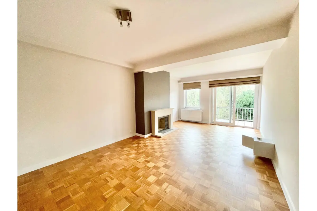 Appartement te  in Ukkel 1180 1700.00€ 2 slaapkamers 105.00m² - Zoekertje 695652