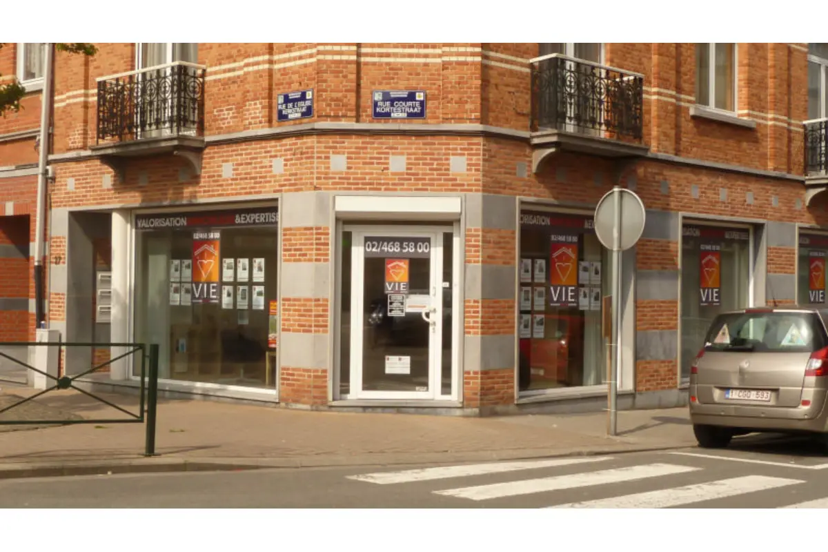 Handelszaak te  huur in Sint-Agatha-Berchem 1082 1400.00€  slaapkamers 100.00m² - Zoekertje 696407