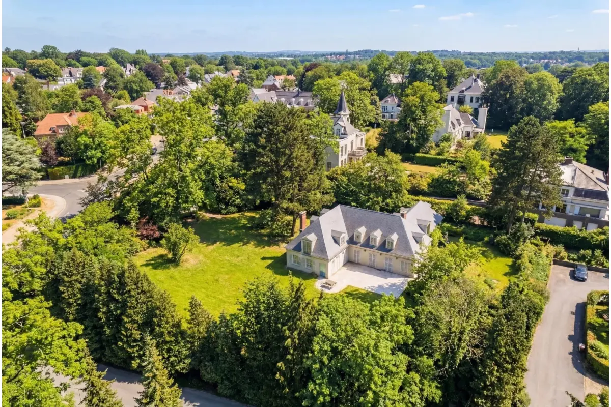 Huis te  in Sint-Genesius-Rode 1640 2500000.00€ 5 slaapkamers 750.00m² - Zoekertje 696461