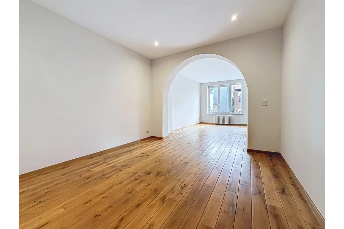 Appartement à louer à Uccle 1180 1300.00€ 2 chambres 96.00m² - annonce 696819