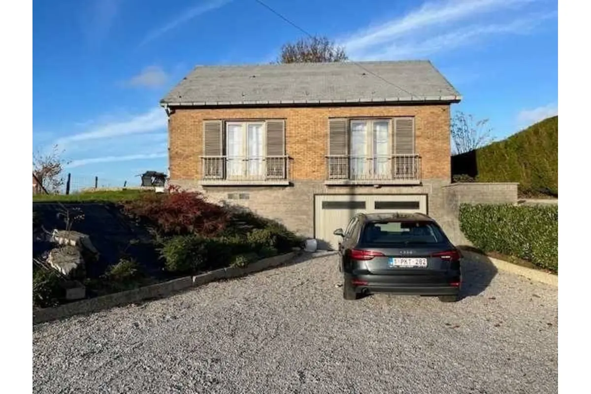 Huis te  huur in Fleurus 6220 1120.00€ 3 slaapkamers 128.00m² - Zoekertje 696805