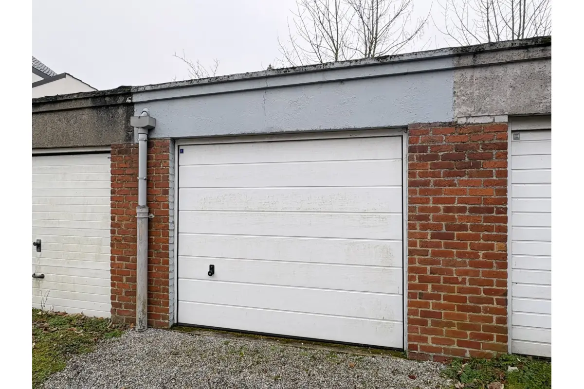 Parking & garage te  koop in Marcinelle 6001 14000.00€  slaapkamers m² - Zoekertje 698280