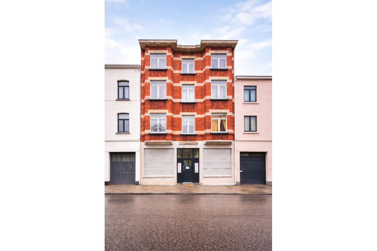 Appartement te  koop in Anderlecht 1070 190000.00€ 2 slaapkamers 71.00m² - Zoekertje 698198