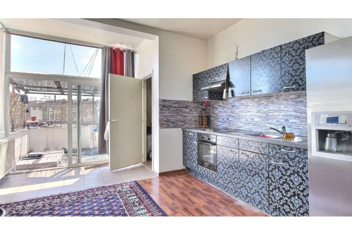 Appartement te  koop in Anderlecht 1070 180000.00€ 2 slaapkamers 80.00m² - Zoekertje 697975