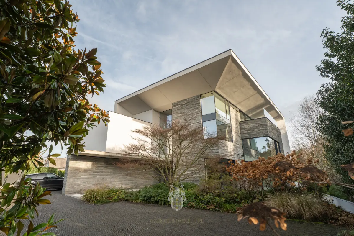 Villa à vendre à Uccle 1180 0.00€ 7 chambres 1133.00m² - annonce 697051