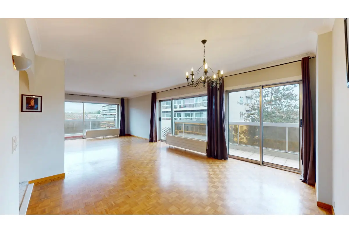 Appartement te  koop in Watermaal-Bosvoorde 1170 385000.00€ 2 slaapkamers 107.00m² - Zoekertje 697251