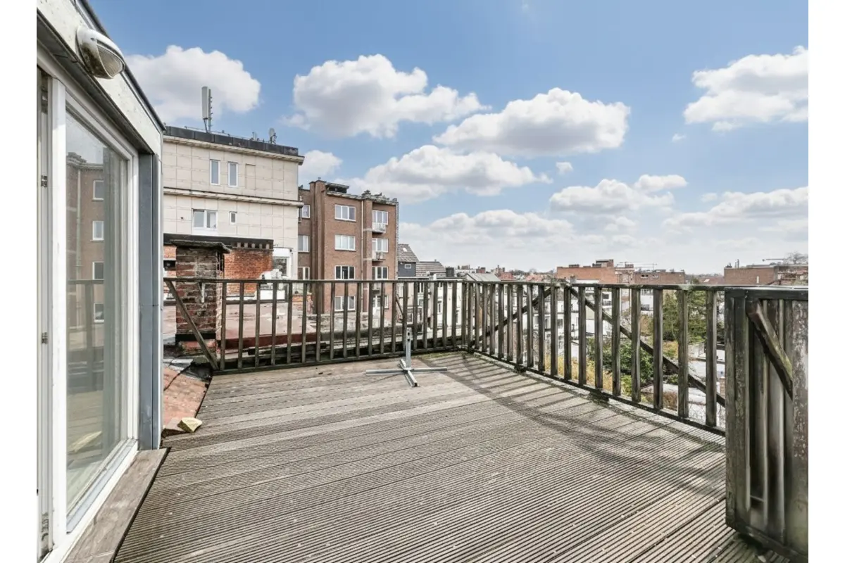 Appartement à  à Uccle 1180 315000.00€ 2 chambres 96.00m² - annonce 698113