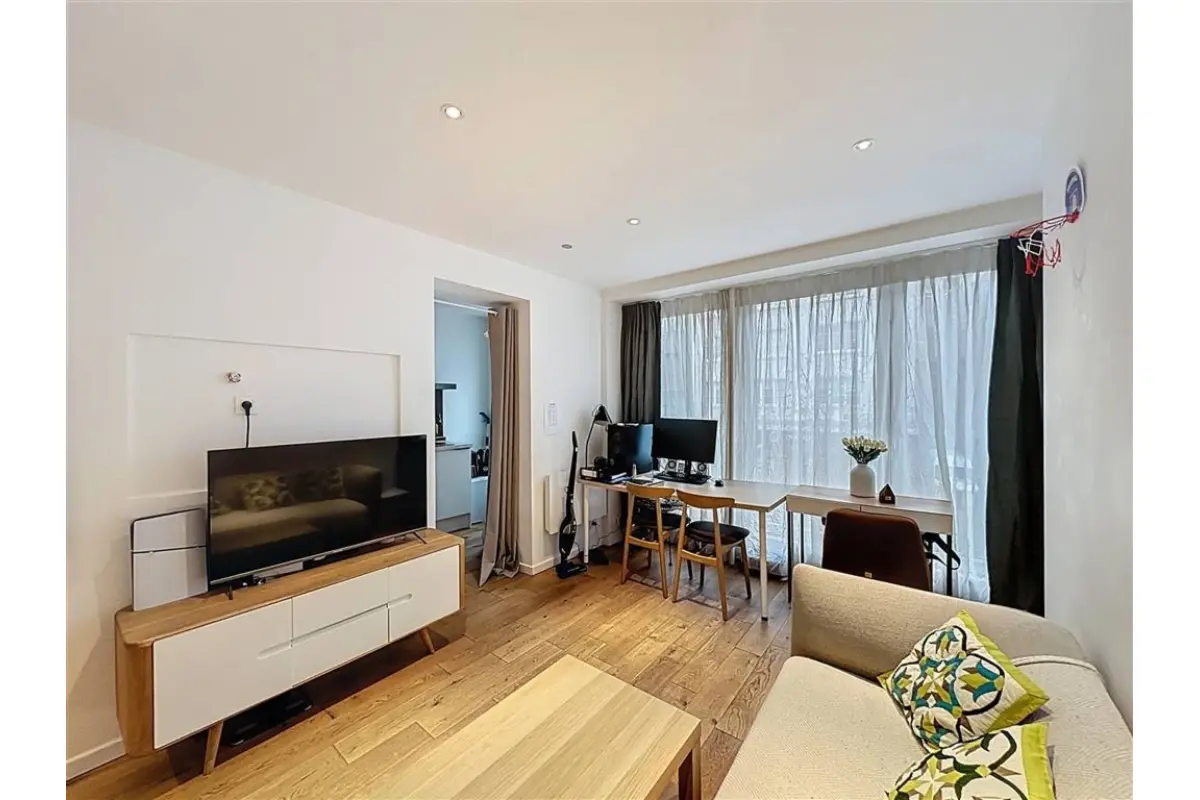 Studio te  huur in Brussel 1000 980.00€ 1 slaapkamers 41.00m² - Zoekertje 697275