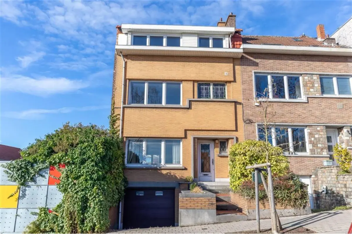 Maison à vendre à Uccle 1180 570000.00€ 5 chambres 240.00m² - annonce 697305