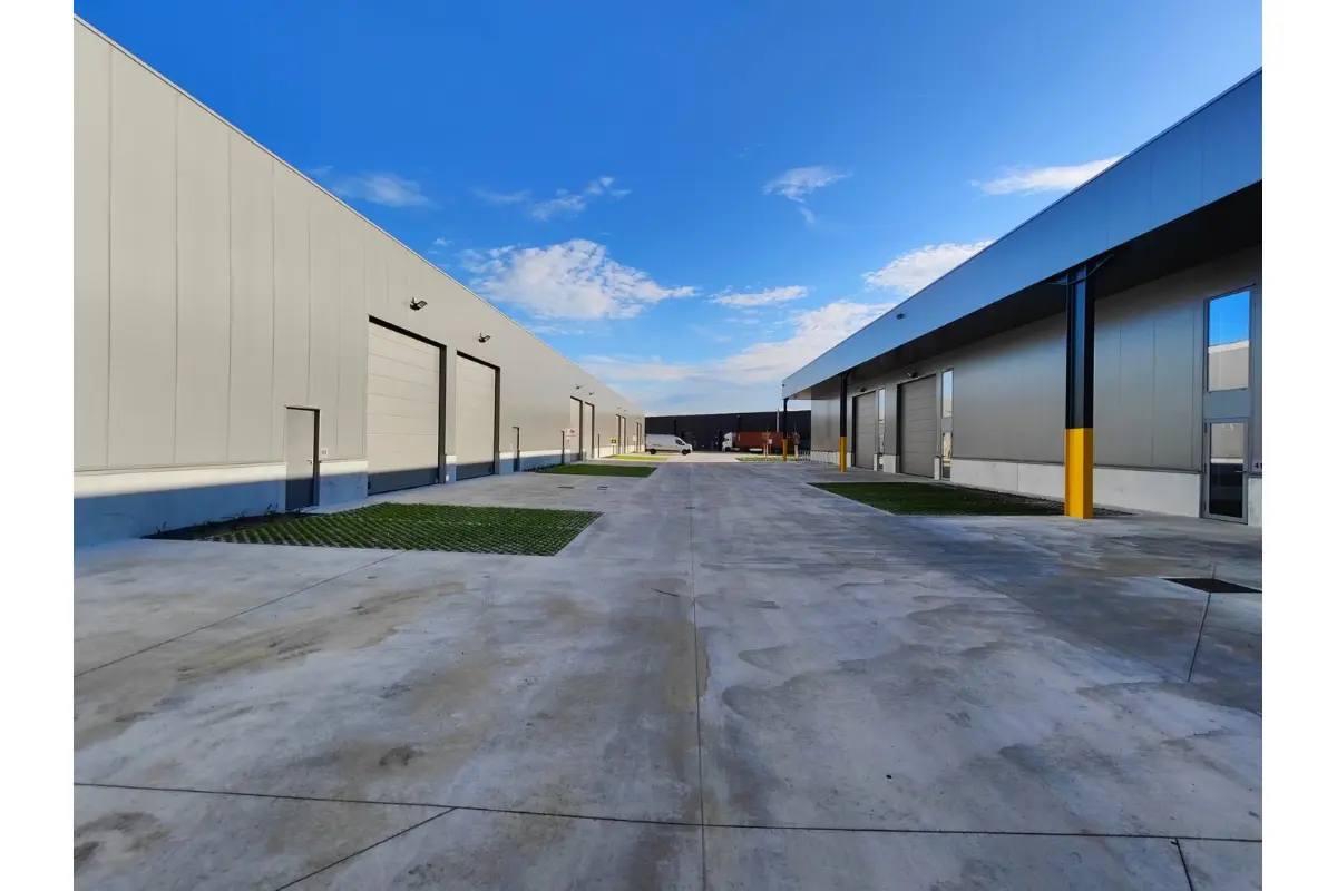 Commerce à vendre à Bruges 8000 394068.00€  chambres 227.00m² - annonce 698519