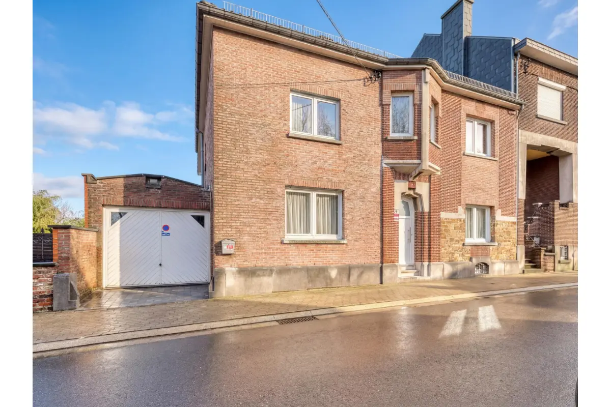 Appartementsgebouw te  koop in Fléron 4620 410000.00€ 5 slaapkamers m² - Zoekertje 699139