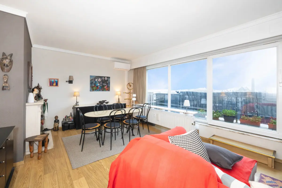 Appartement te  koop in Sint-Jans-Molenbeek 1080 25000.00€ 1 slaapkamers 60.00m² - Zoekertje 699060