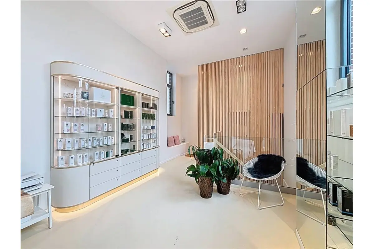 Commerce à vendre à Uccle 1180 150000.00€  chambres m² - annonce 699089