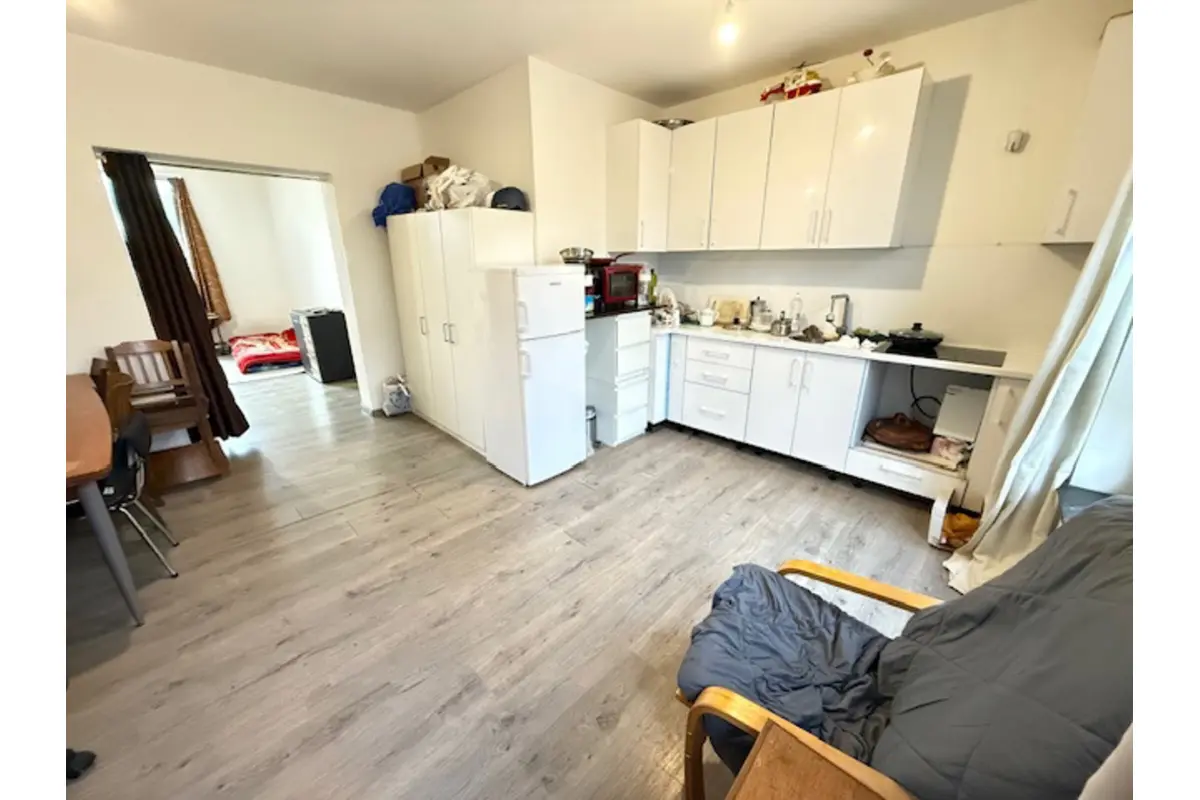 Appartementsgebouw te  koop in Charleroi 6000 425000.00€ 5 slaapkamers m² - Zoekertje 699821