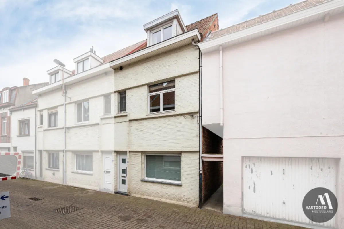 Maison à vendre à Eecloo 9900 235000.00€ 3 chambres 135.00m² - annonce 699348