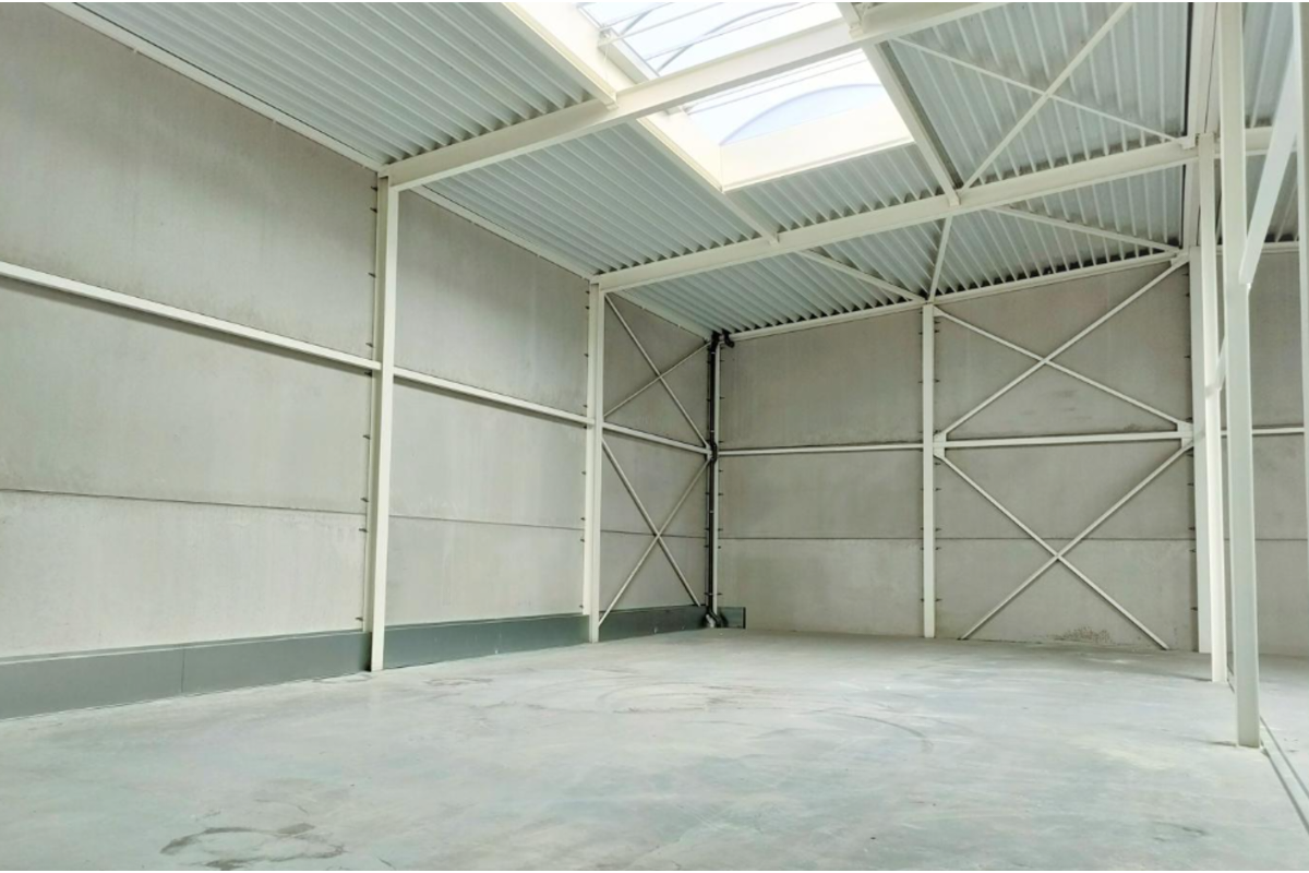 Handelszaak te  huur in Haren 1130 0.00€  slaapkamers 230.00m² - Zoekertje 699601