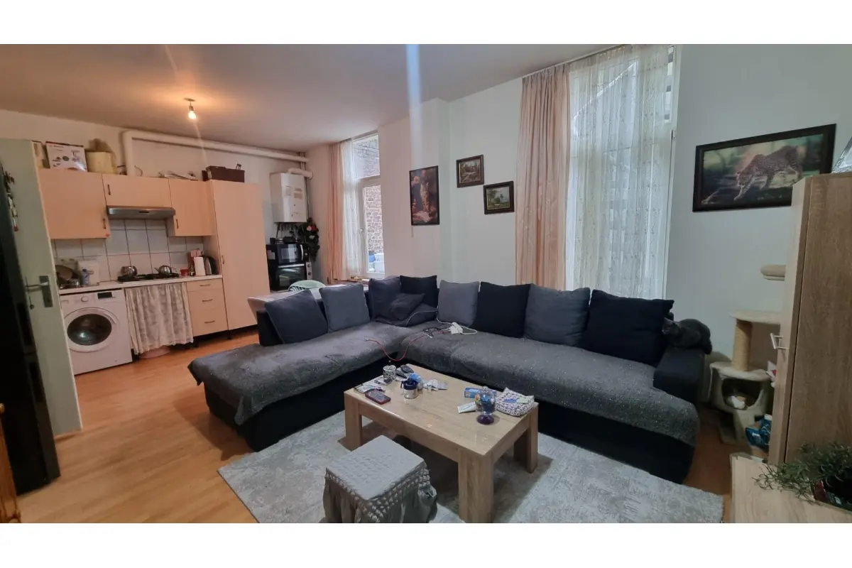 Appartement te  koop in Schaarbeek 1030 150000.00€ 1 slaapkamers 50.00m² - Zoekertje 699437