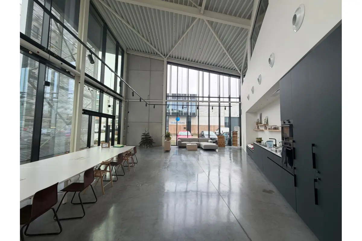 Handelszaak te  huur in Haren 1130 0.00€  slaapkamers 111.00m² - Zoekertje 699602