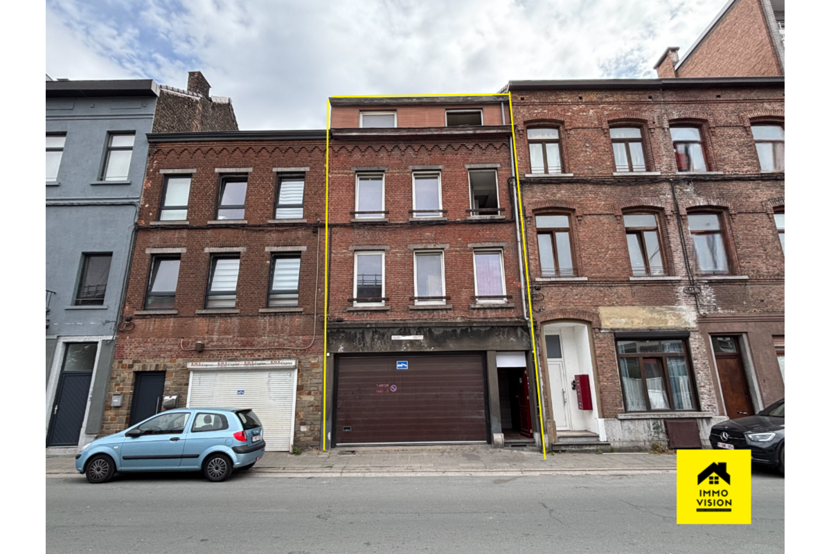 Appartementsgebouw te  koop in Charleroi 6000 399000.00€ 9 slaapkamers m² - Zoekertje 699537