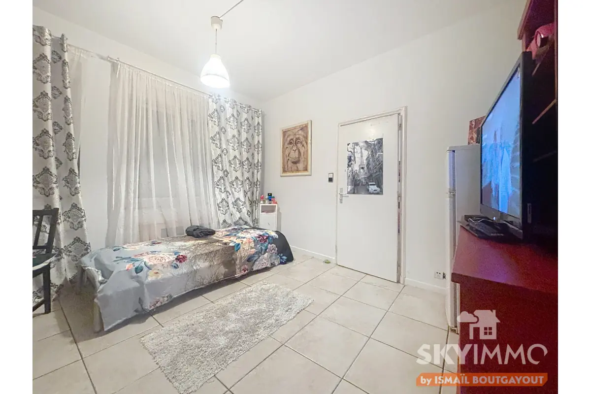 Commerce à vendre à Bruxelles 1000 199000.00€  chambres 70.00m² - annonce 699810