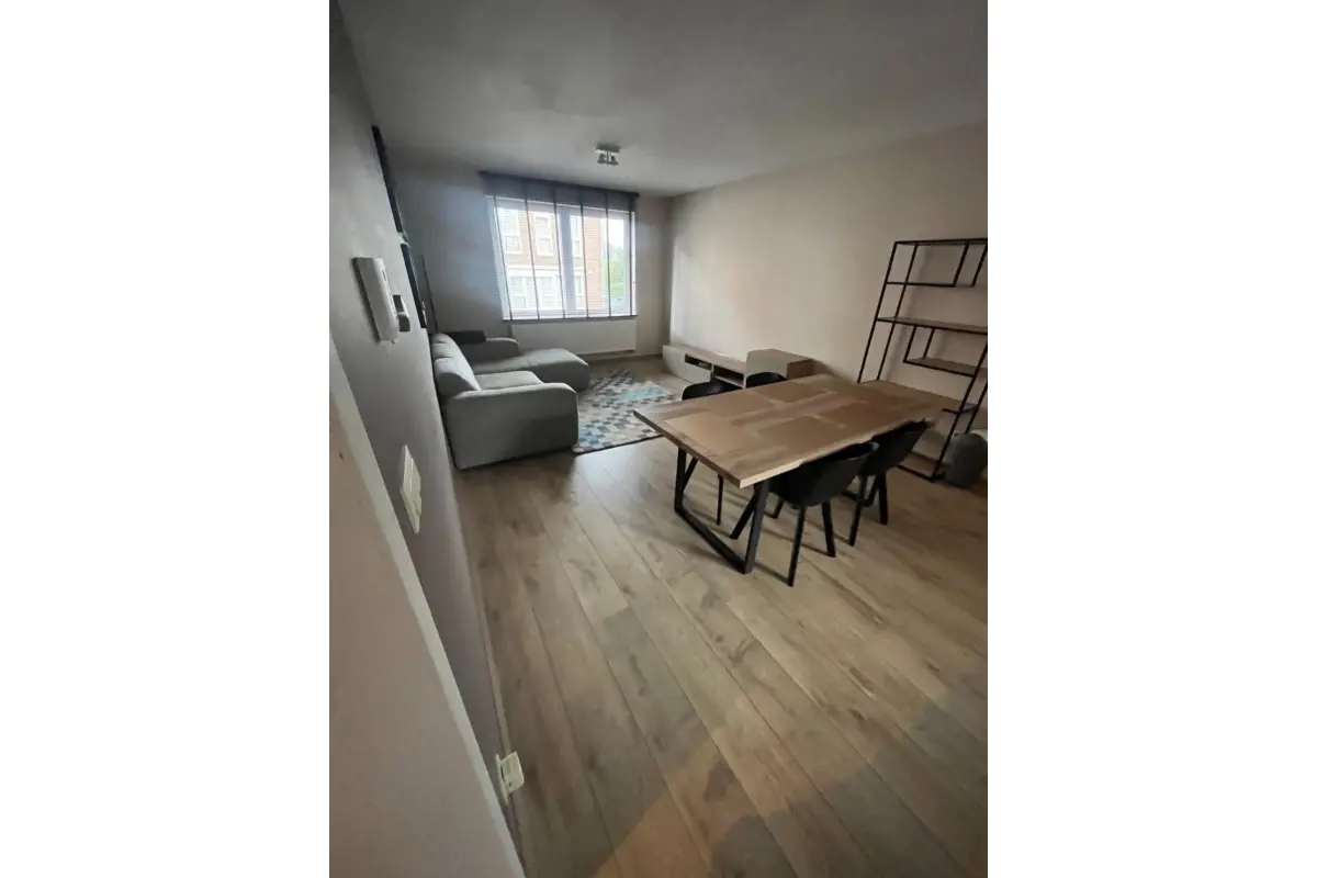 Appartement à louer à Molenbeek-Saint-Jean 1080 1080.00€ 1 chambres 66.00m² - annonce 699540