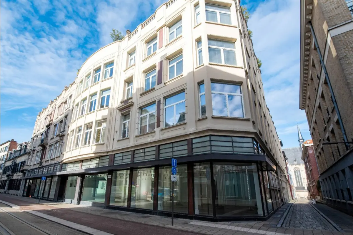 Commerce à louer à Anvers 2000 4950.00€  chambres m² - annonce 700108