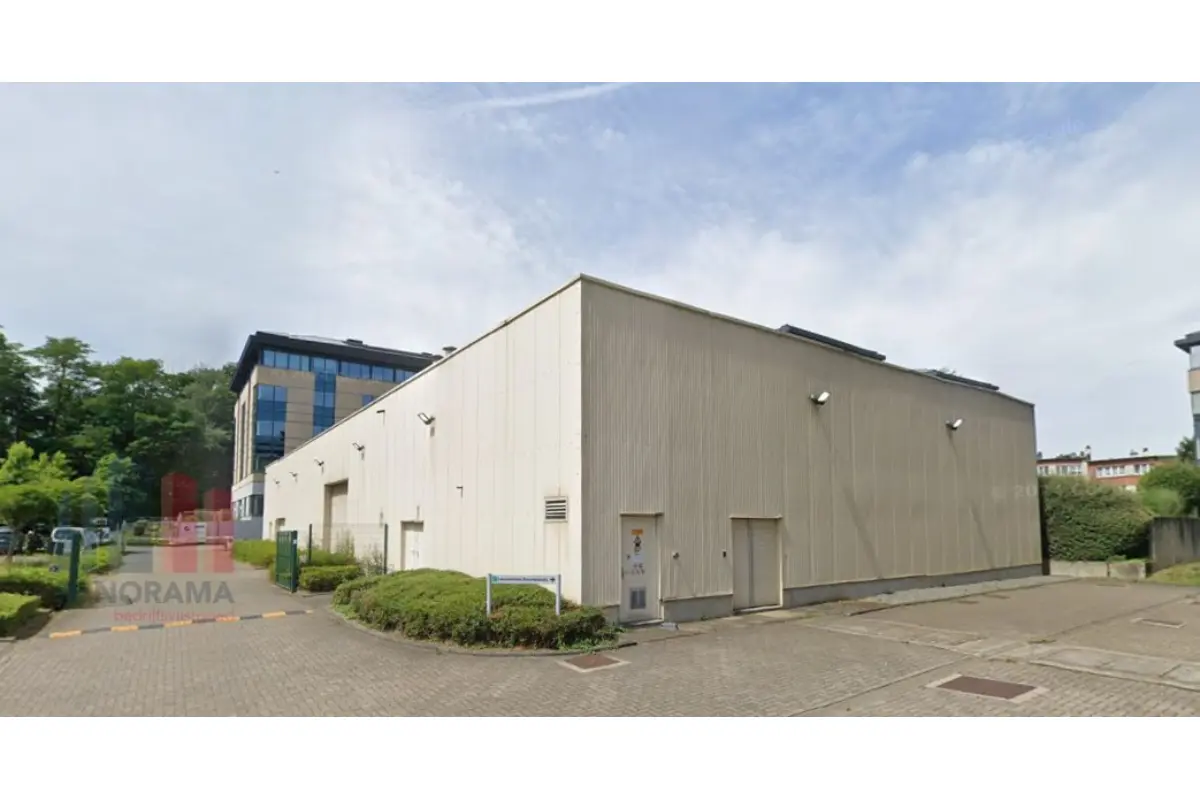 Commerce à louer à Berchem-Sainte-Agathe 1082 6250.00€  chambres 850.00m² - annonce 700308