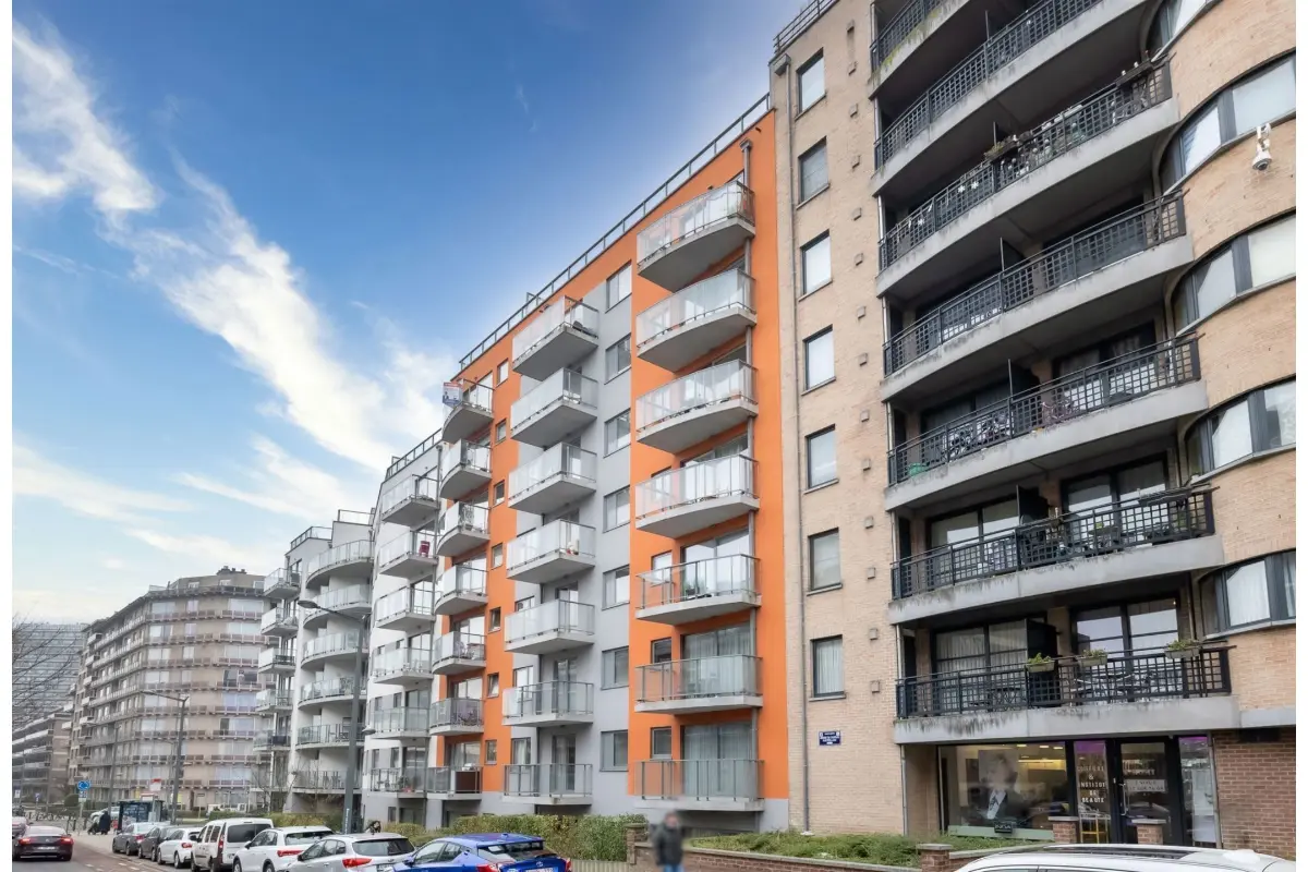 Parking / garage à louer à Molenbeek-Saint-Jean 1080 100.00€  chambres m² - annonce 701191