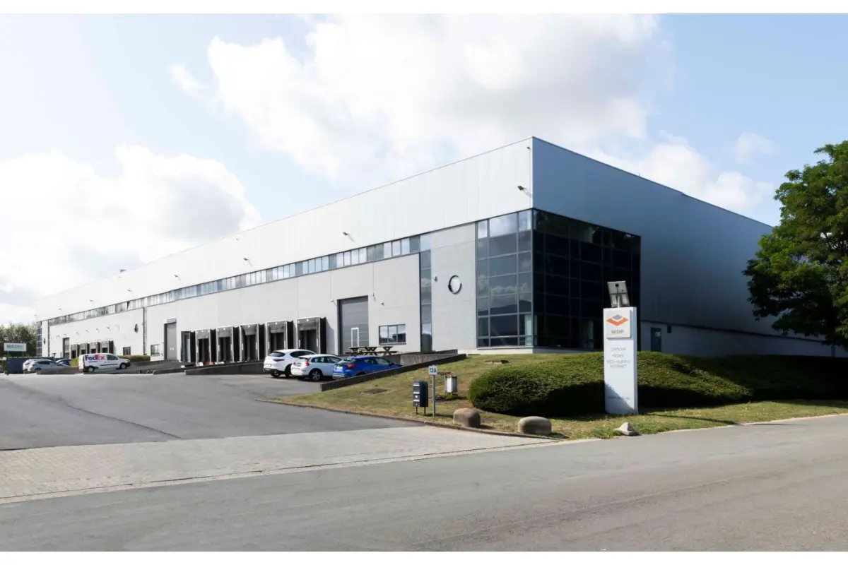 Commerce à louer à Nivelles 1400 22915.00€  chambres 4283.00m² - annonce 700204