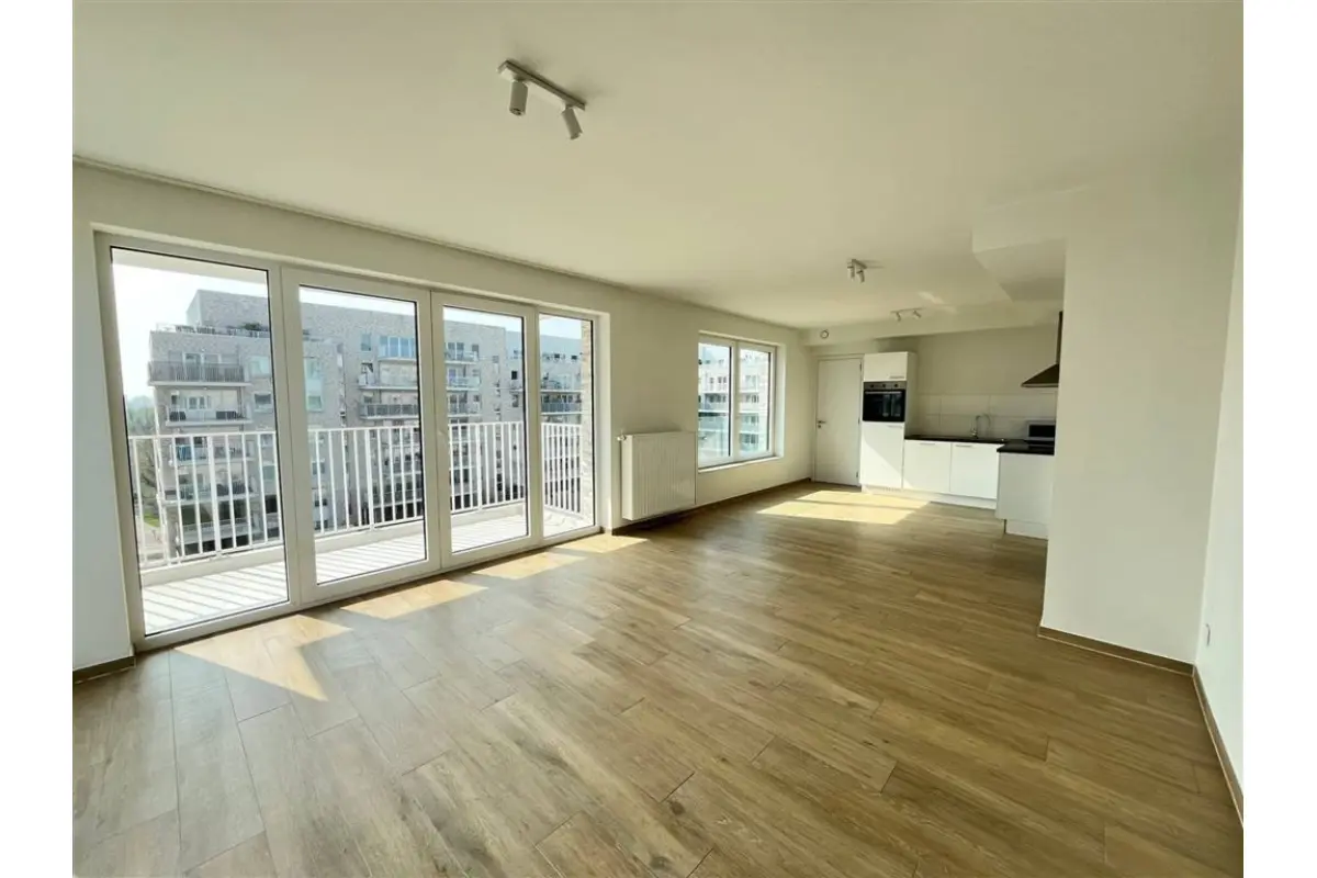 Appartement te  koop in Anderlecht 1070 275000.00€ 1 slaapkamers 77.29m² - Zoekertje 701201
