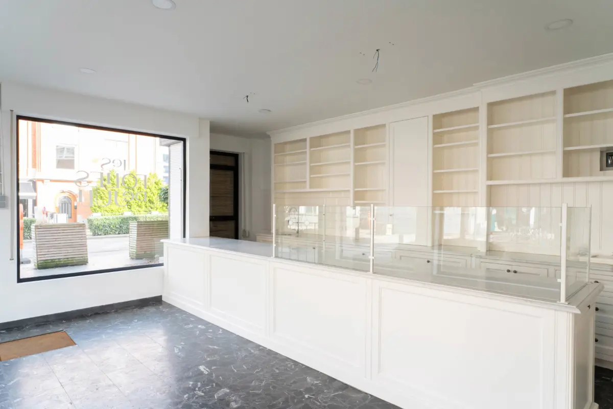 Handelszaak te  huur in Sint-Pieters-Woluwe 1150 1400.00€  slaapkamers 67.00m² - Zoekertje 700791