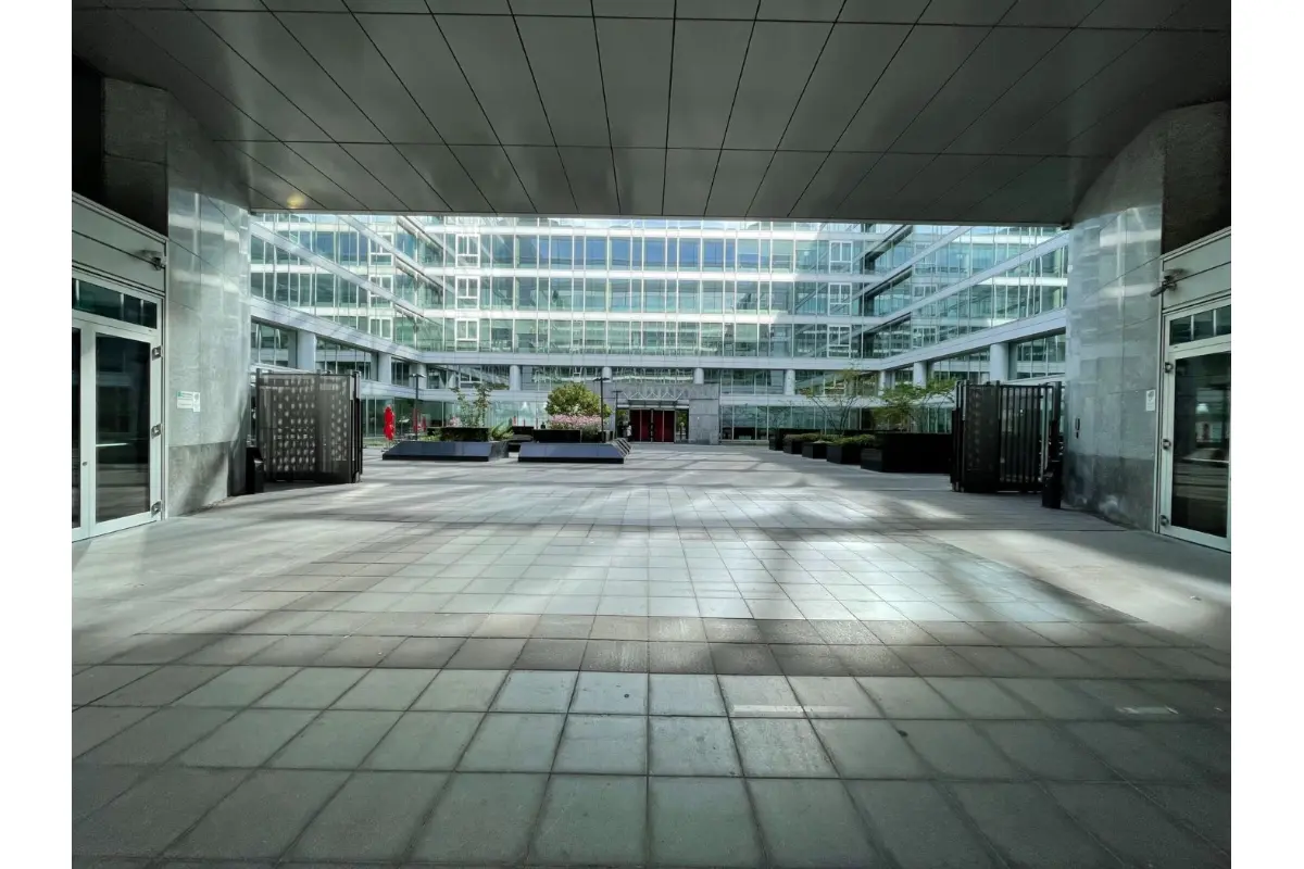 Handelszaak te  huur in Schaarbeek 1030 3341.00€  slaapkamers 297.00m² - Zoekertje 700490