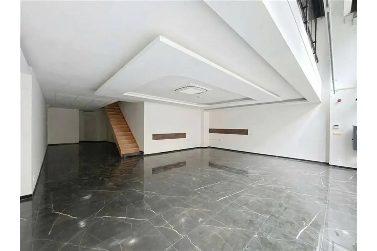 Handelszaak te  huur in Brussel 1000 5500.00€  slaapkamers m² - Zoekertje 701151