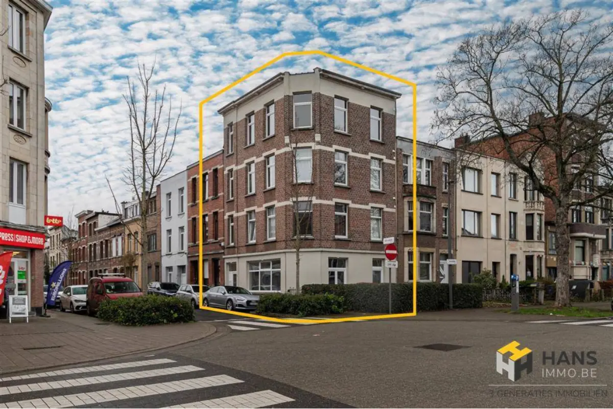 Appartementsgebouw te  koop in Deurne 2100 595000.00€ 4 slaapkamers 207.00m² - Zoekertje 702065