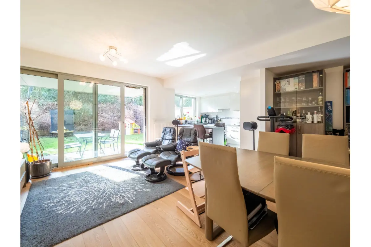 Rez-de-chaussée à vendre à Woluwe-Saint-Lambert 1200 399000.00€ 1 chambres 83.00m² - annonce 701906