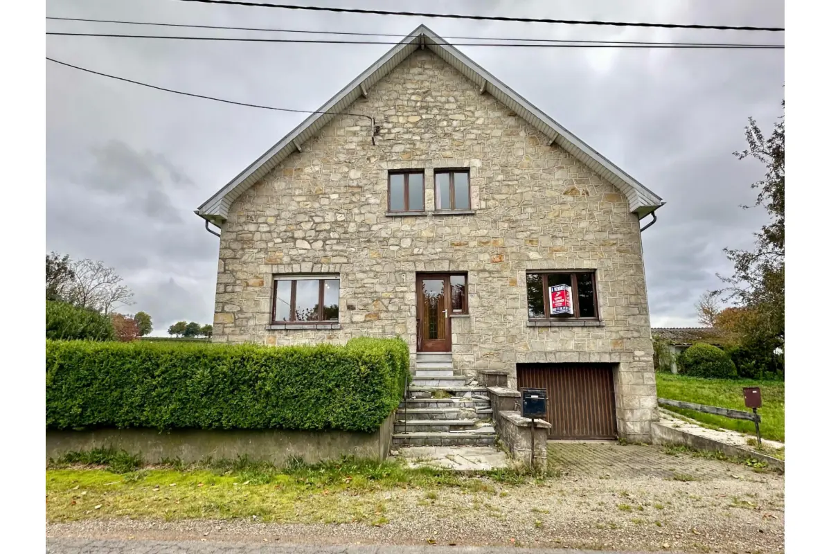 Appartementsgebouw te  koop in Weismes 4950 345000.00€ 6 slaapkamers 215.00m² - Zoekertje 701855