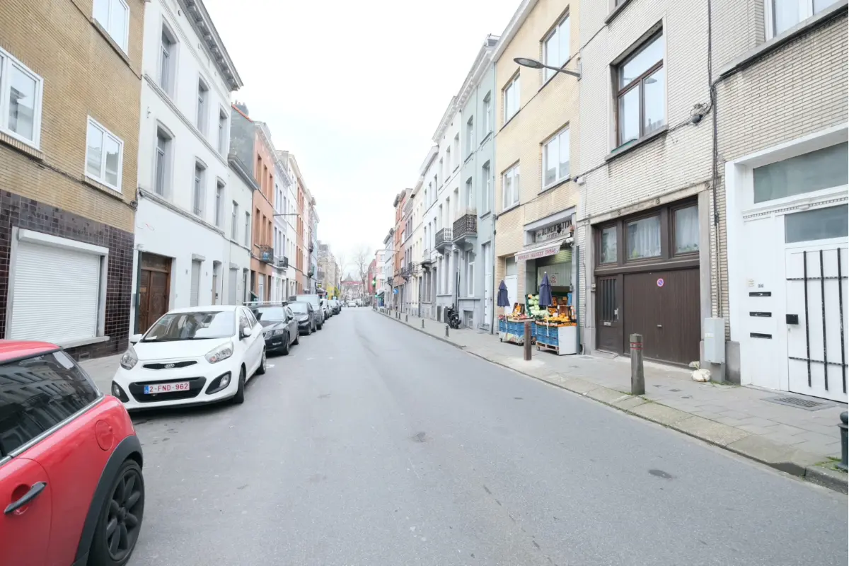 Maison à vendre à Saint-Josse-ten-Noode 1210 329900.00€ 6 chambres 227.00m² - annonce 701689