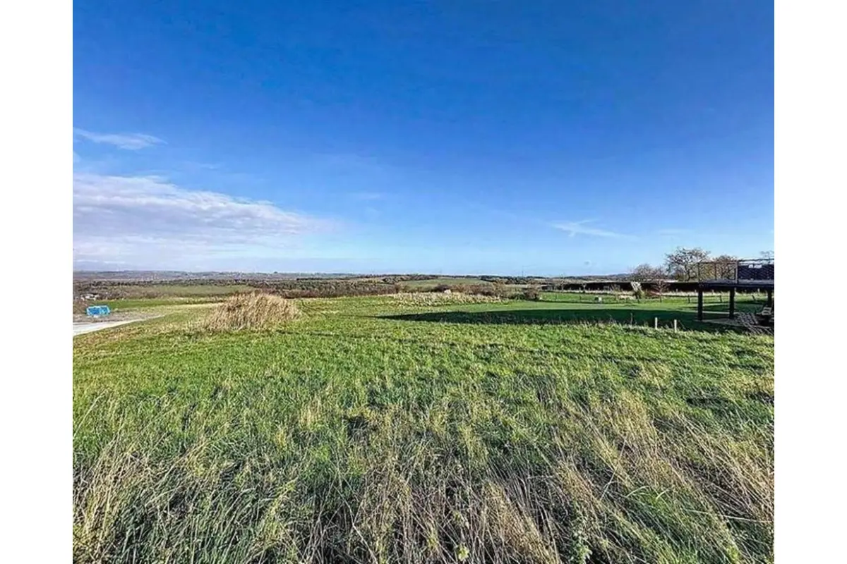 Grond te  koop in Beauraing 5570 115000.00€  slaapkamers m² - Zoekertje 701751