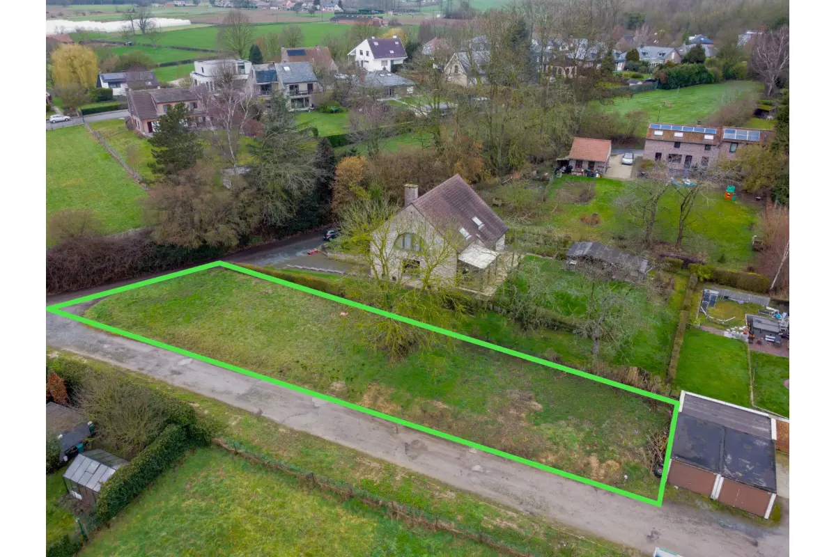 Grond te  koop in Sint-Pieters-Leeuw 1600 265000.00€  slaapkamers m² - Zoekertje 701665