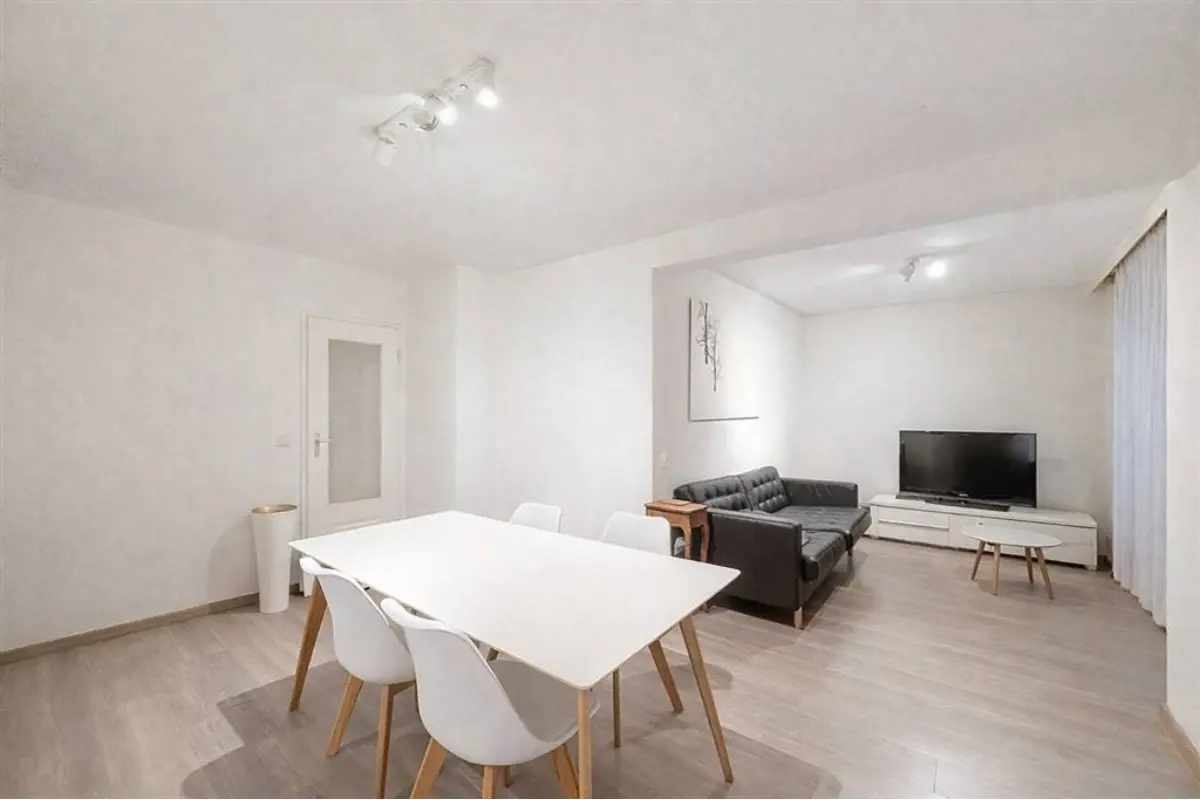 Appartement à vendre à Bruxelles 1000 215000.00€ 1 chambres 70.00m² - annonce 701606