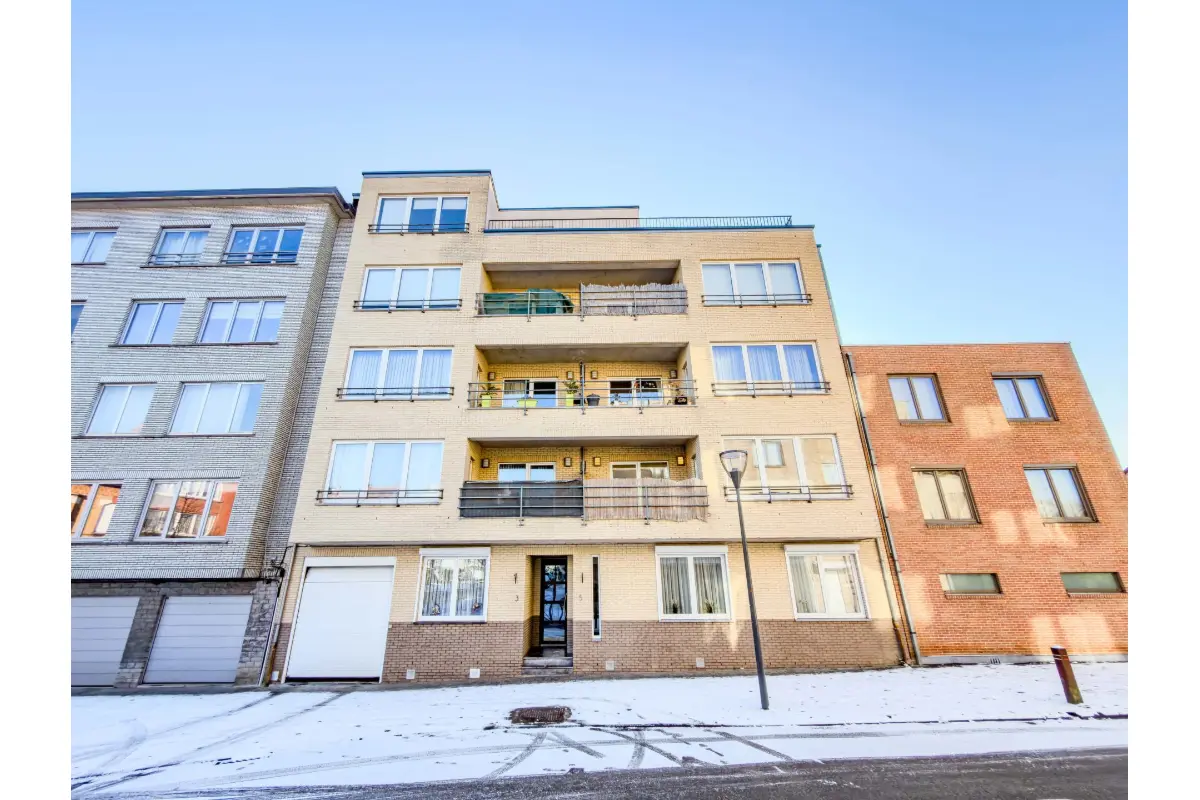 Appartement te  koop in Anderlecht 1070 289000.00€ 2 slaapkamers 97.00m² - Zoekertje 702502