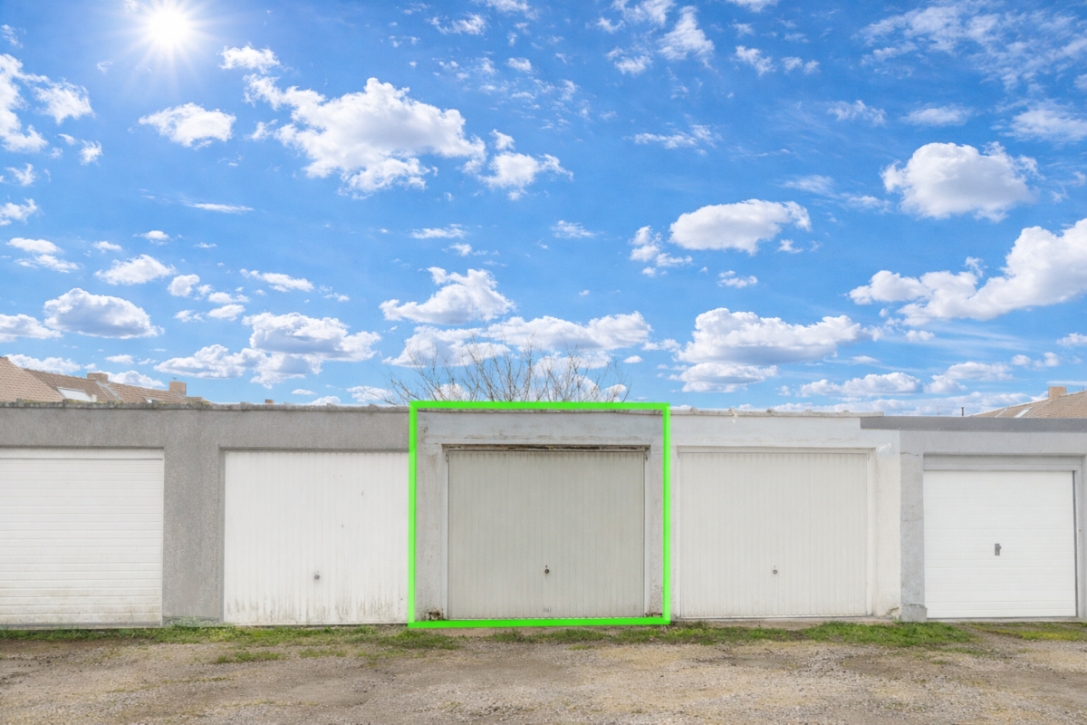 Parking & garage te  koop in Herzeeuw 7712 18000.00€  slaapkamers m² - Zoekertje 702498