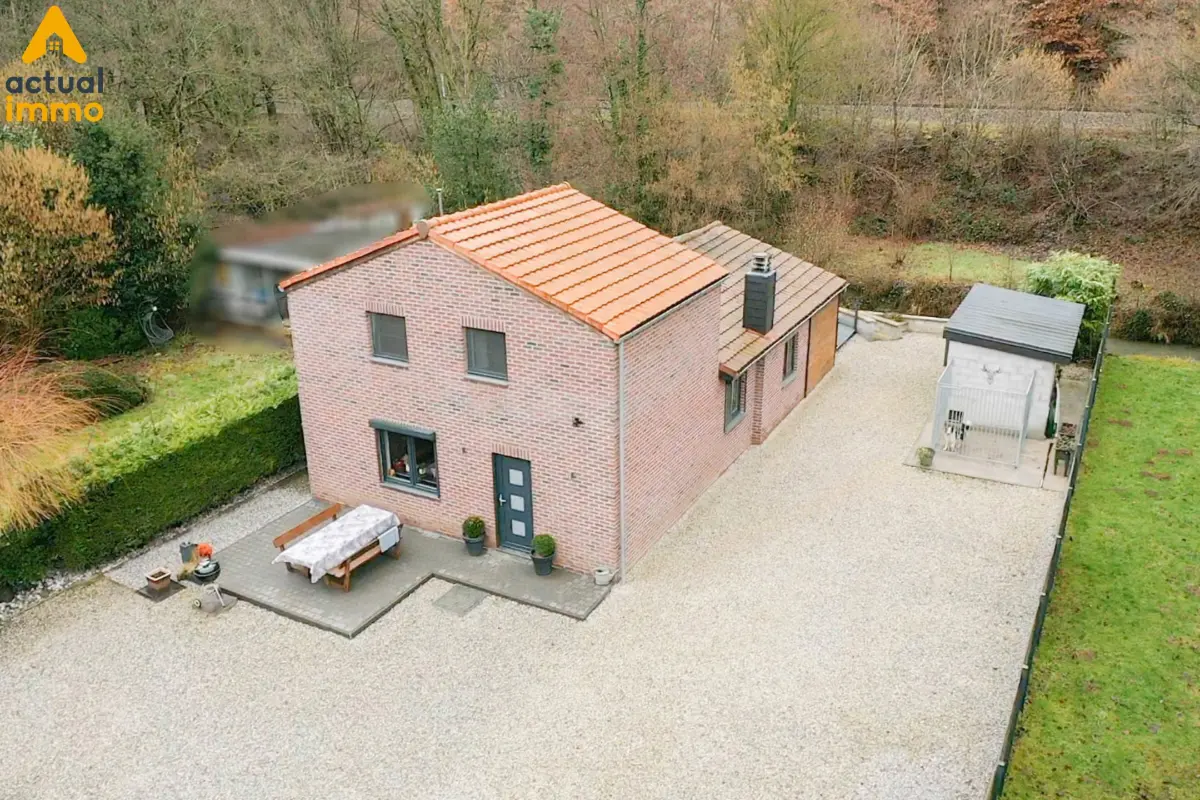 Villa à vendre à Yves-Gomezée 5650 259000.00€ 3 chambres 120.00m² - annonce 702635