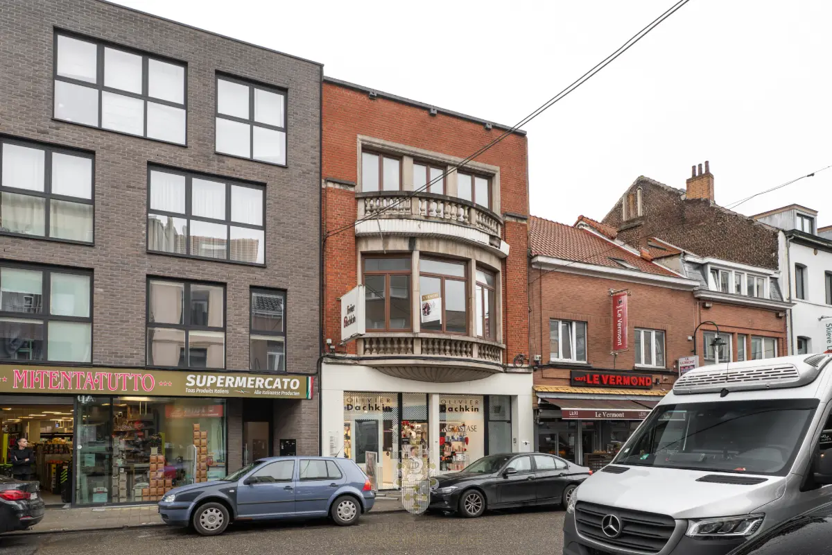 Appartement te  koop in Laken 1020 450000.00€ 3 slaapkamers 183.00m² - Zoekertje 702678