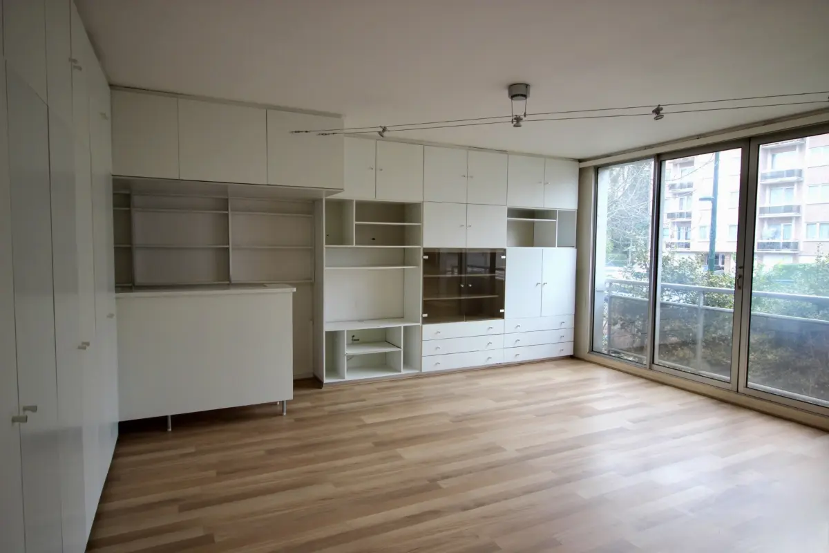 Appartement te  koop in Neder-Over-Heembeek 1120 150000.00€ 1 slaapkamers 55.00m² - Zoekertje 703094