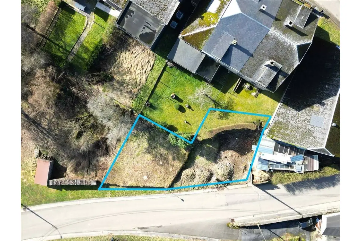 Grond te  koop in Louette-Saint-Pierre 5575 35000.00€  slaapkamers m² - Zoekertje 703329