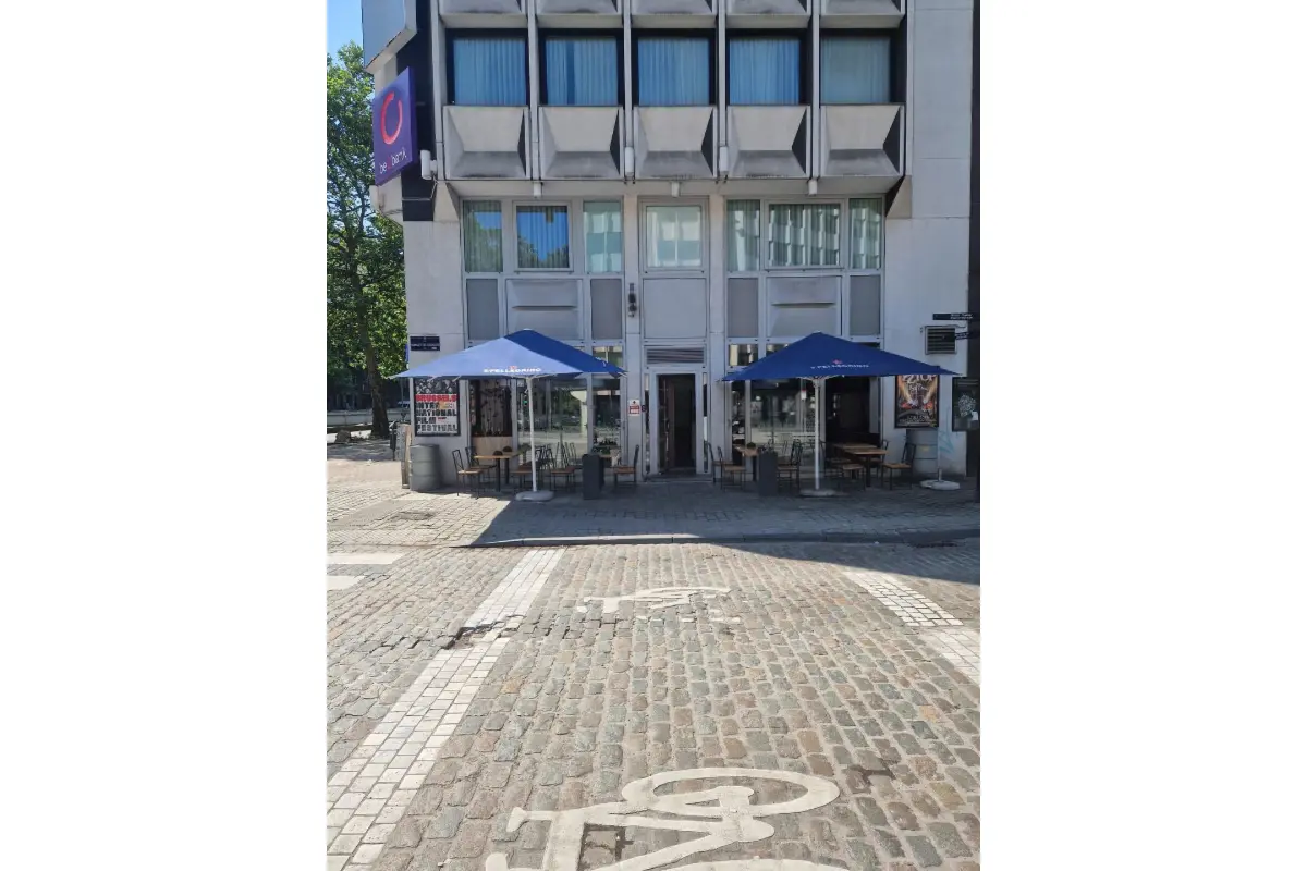 Handelszaak te  koop in Brussel 1000 65000.00€  slaapkamers 90.00m² - Zoekertje 704209