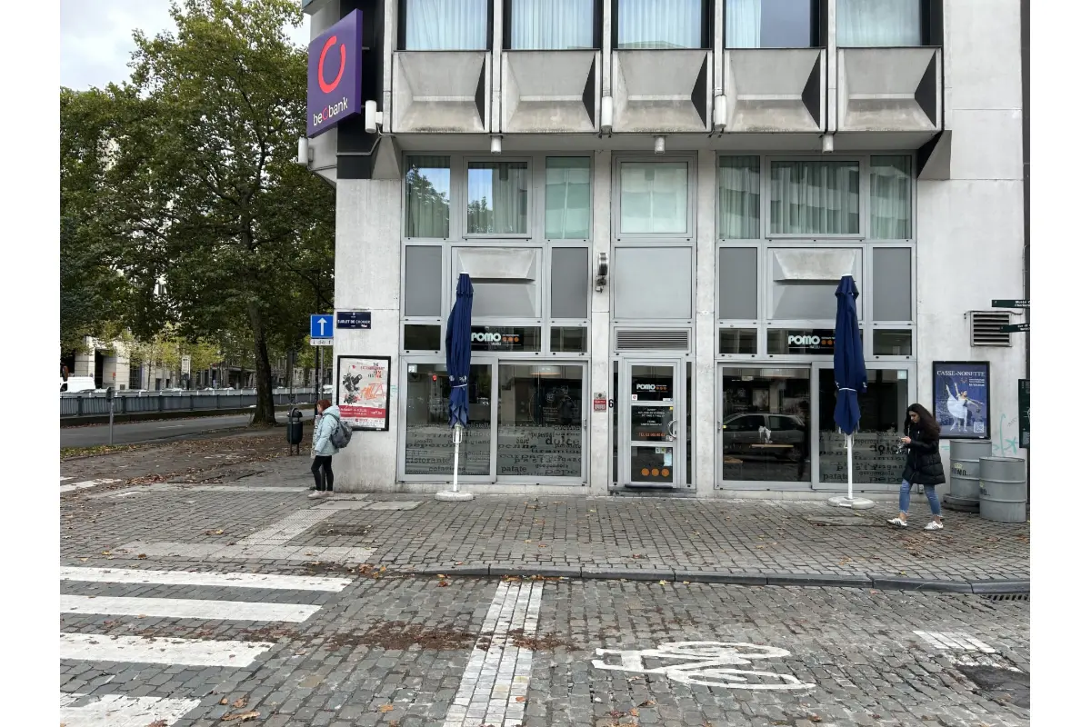 Handelszaak te  koop in Brussel 1000 90000.00€  slaapkamers 90.00m² - Zoekertje 704209