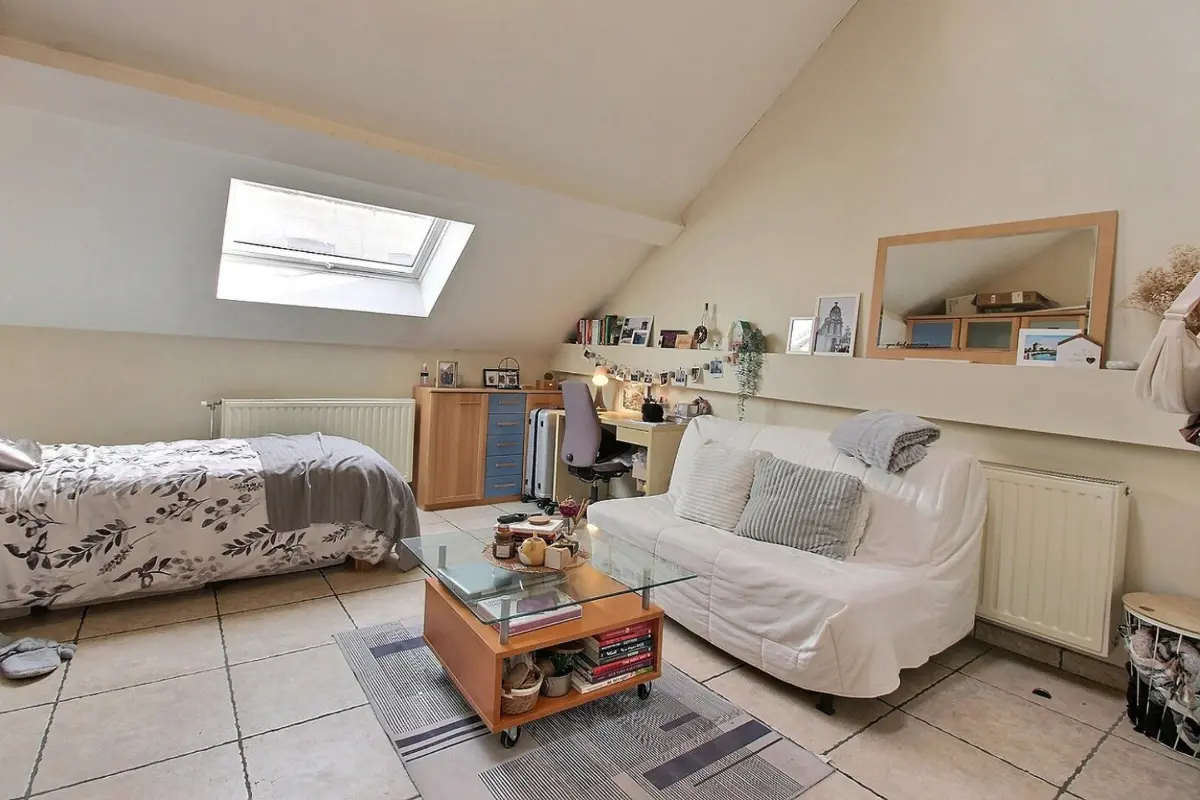 Studio te  in Brussel 1000 825.00€  slaapkamers 30.00m² - Zoekertje 704349