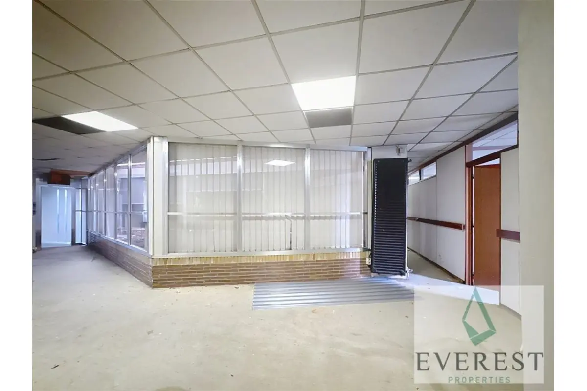 Commerce à louer à Laeken 1020 5000.00€  chambres 1000.00m² - annonce 704945